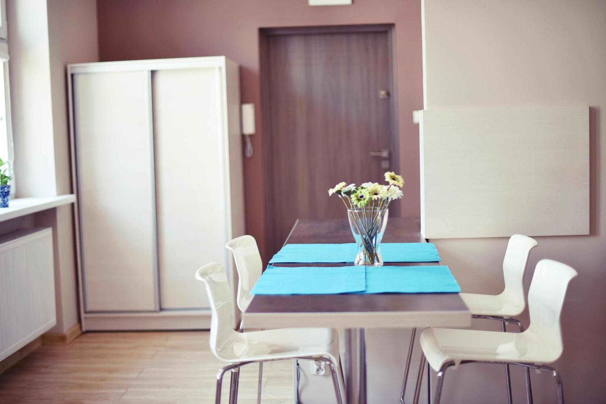 Apartamenty W Sercu Chelmna Хелмно Номер фото