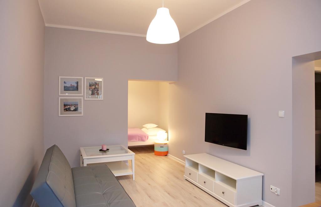 Apartamenty W Sercu Chelmna Хелмно Номер фото